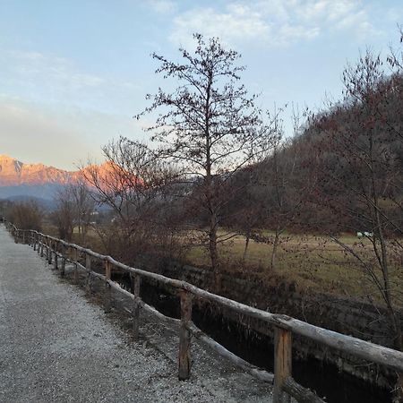 La Corte Del Pane Valbrona Bagian luar foto