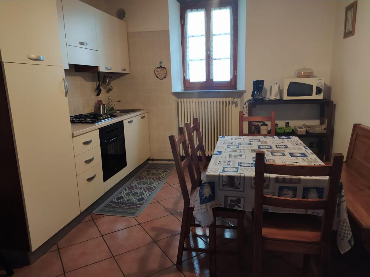 La Corte Del Pane Valbrona Bagian luar foto