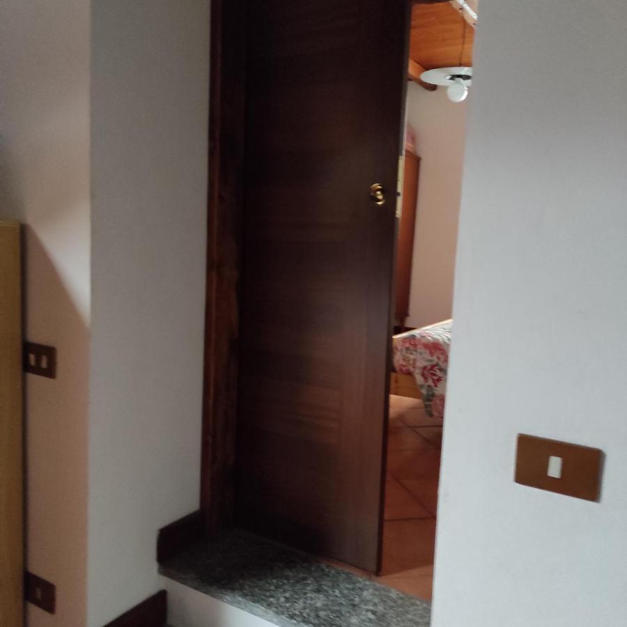 La Corte Del Pane Valbrona Bagian luar foto