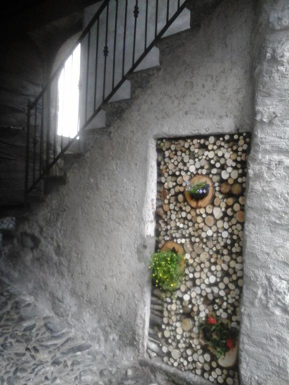 La Corte Del Pane Valbrona Bagian luar foto