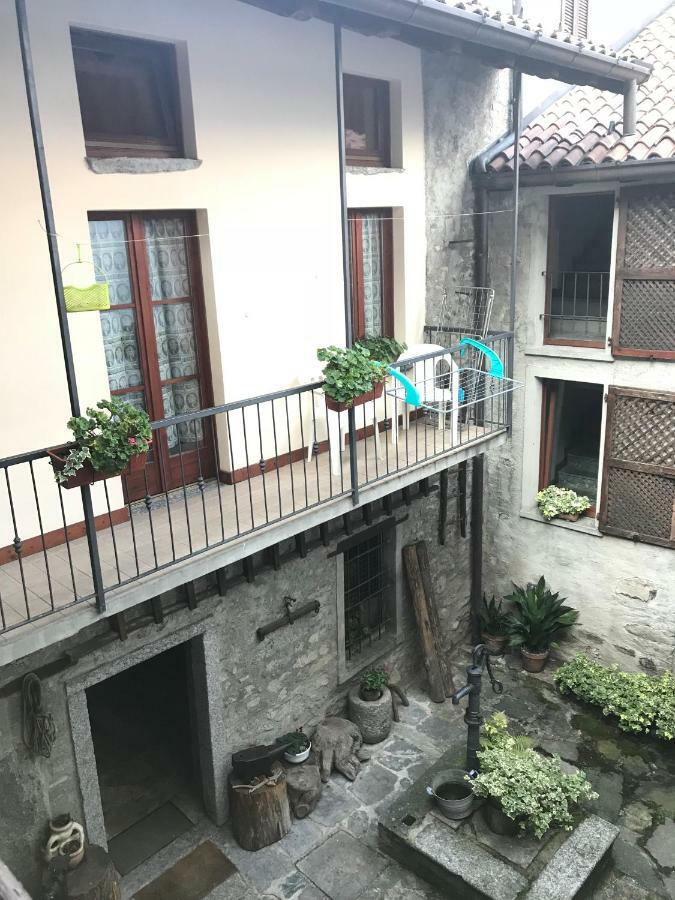 La Corte Del Pane Valbrona Bagian luar foto